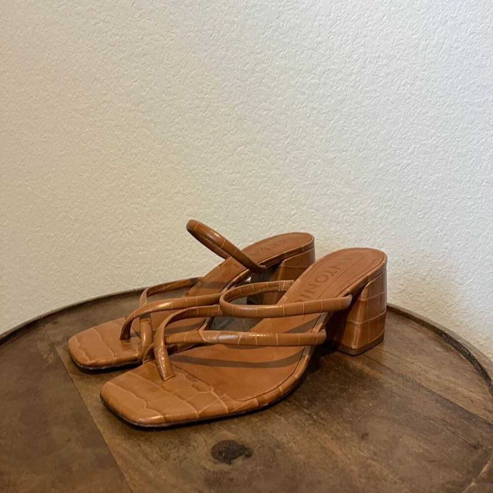 Antonio Melani Tan Leather Rexxza Square Toe Heeled Sandals Women's Size 9.5